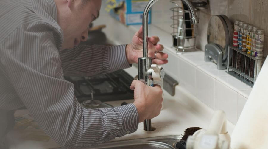 Expert burst pipe repair services in Brussels, IL